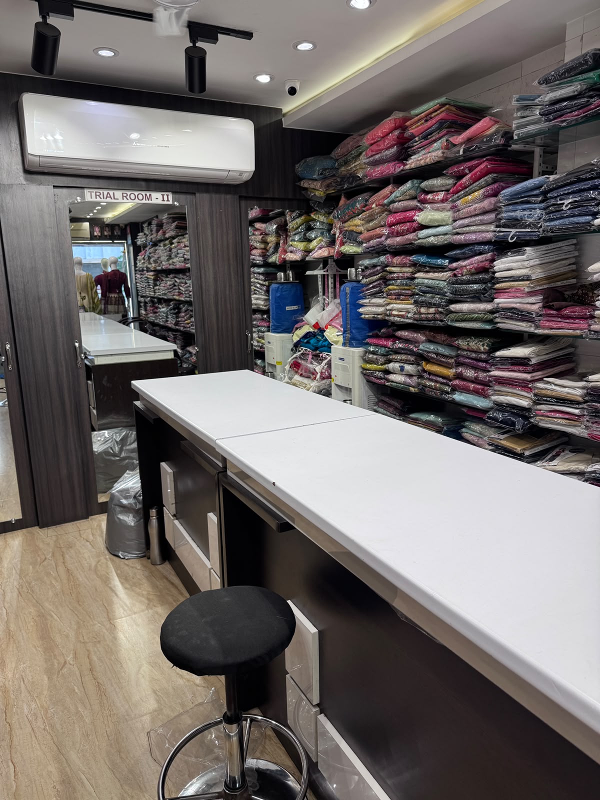 Daya Boutique interior